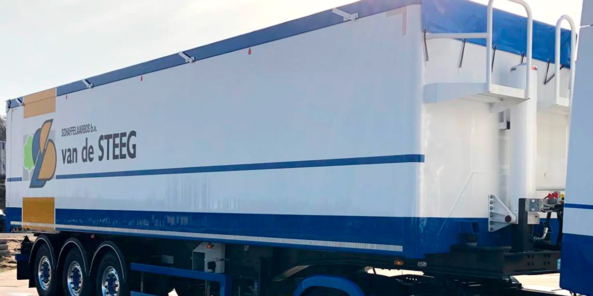 Van-de-steeg-truck-oplegger-belettering-3