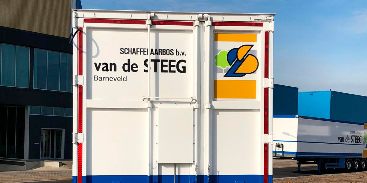Van-de-steeg-truck-oplegger-belettering-4
